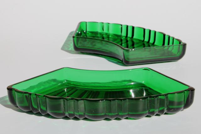 vintage Anchor Hocking forest green glass relish dishes, tray inserts for round glass plate