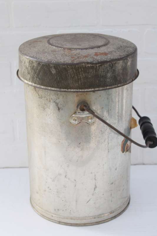 vintage Cream City metal dairy pail, cream can or milk bucket w/ sturdy bail handle  lid