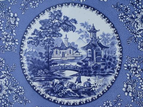 vintage Daher toleware tray plate, blue and white pagodas and pond