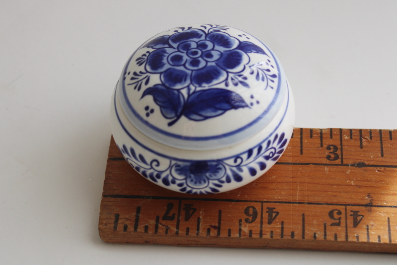 vintage Delft blue  white hand painted ceramic trinket box, tiny round ring dish