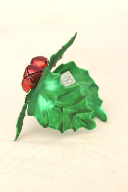 vintage Dept 56 Christmas holly & jingle bells napkin holder rings, red & green metal