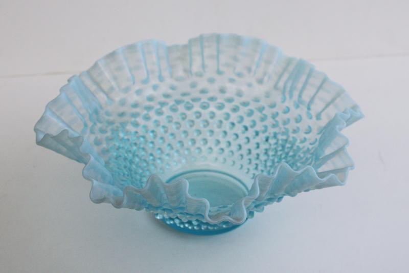 vintage Fenton blue opalescent hobnail glass brides basket bowl w/ crimped edge