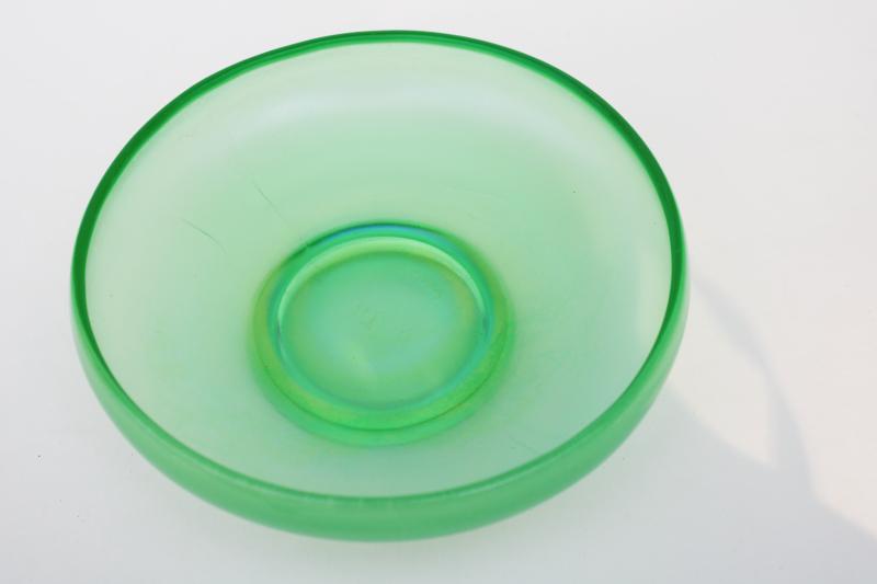 vintage Fenton florentine green stretch glass flower bowl w/ uranium glow