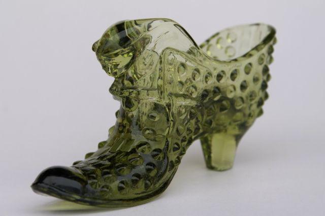 vintage Fenton hobnail glass shoe, 60s cat head glass slipper in avocado green