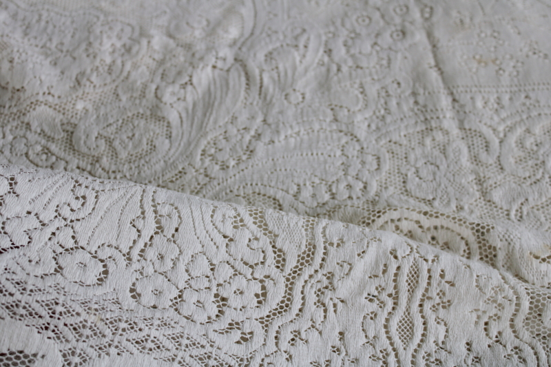 vintage Fieldcrest label cotton lace tablecloth, Quaker lace type cloth 78 x 68