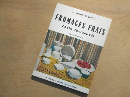 vintage French farm dairy or kitchen guide to small scale cheese making