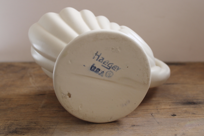 vintage Haeger pottery planter matte ivory white glaze shell shape