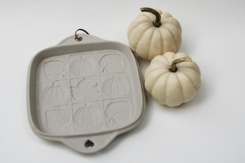 vintage Hermitage pottery stoneware cookie shortbread mold, autumn leaves & pumpkins