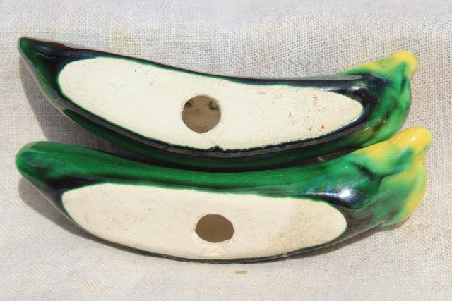 vintage Japan hand painted ceramic salt and pepper shakers, garden peas in a pod
