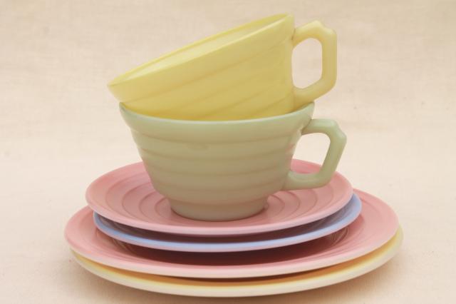 vintage Moderntone pastels trios, tea cups & saucers, plates in pink, green, blue, yellow platonite