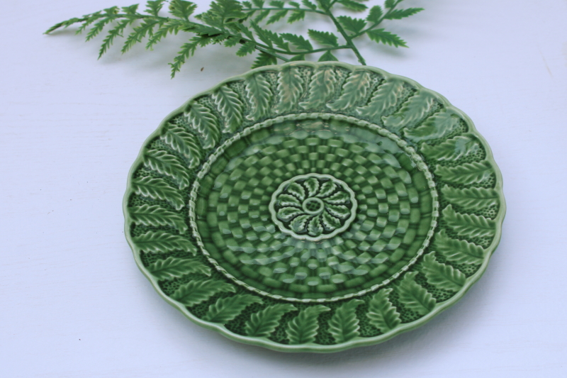 vintage Pier 1 Bordallo Pinheiro Portugal pottery plate majolica style ferns pattern, green glaze