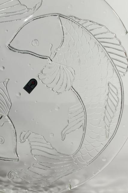 vintage Pilgrim glass Pisces astrological sign fish plate, mid century mod art glass