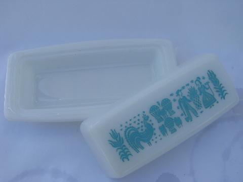 vintage Pyrex glass butter dish, covered plate, aqua / white Amish butter print