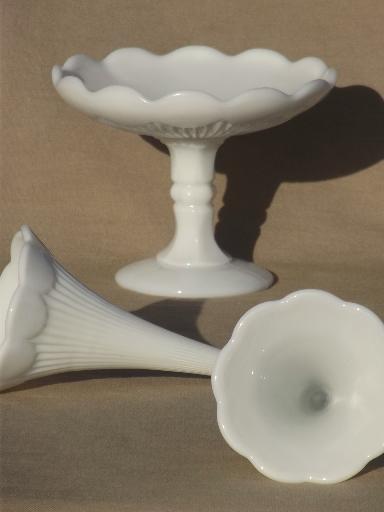 vintage Vallerysthal milk glass epergne, French flower vase w/ two horns