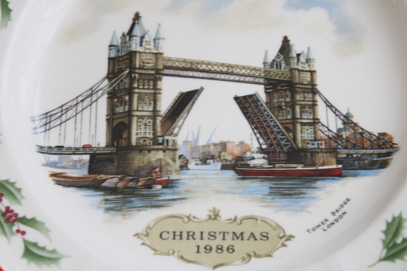 vintage Wedgwood Queens Ware Christmas plate, print holly border, Alan Price London Tower Bridge
