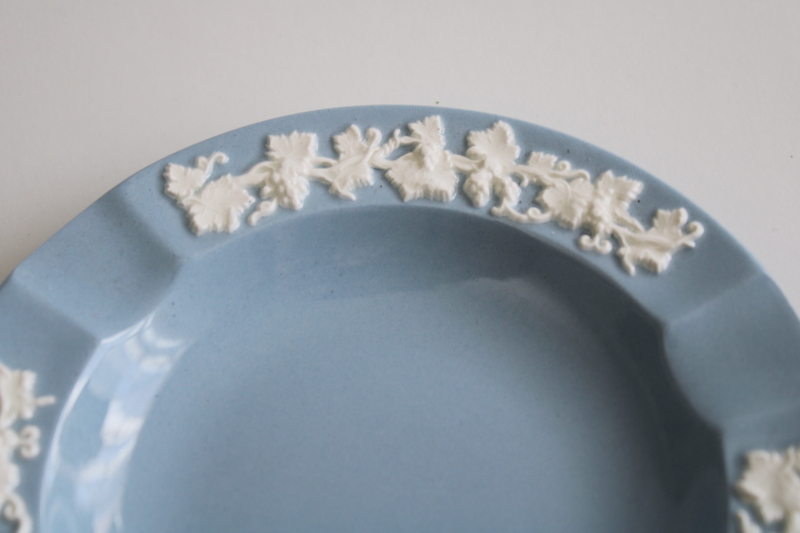 vintage Wedgwood Queens Ware embossed grapes cream on blue, small ladylike ashtray
