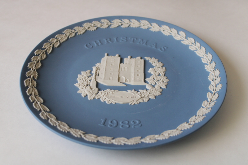 vintage Wedgwood blue  white jasperware plate, Christmas holly border Lambeth Palace