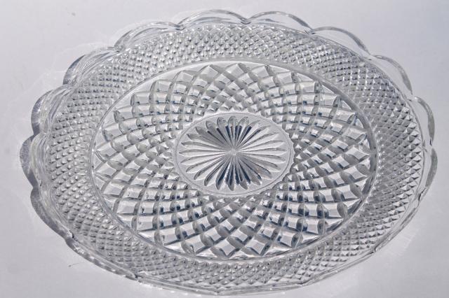 vintage Wexford Anchor Hocking glass torte cake plate, large round platter or tray