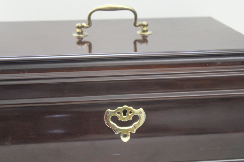 vintage Williamsburg tea caddy style silverware chest or jewelry box, mahogany w/ brass