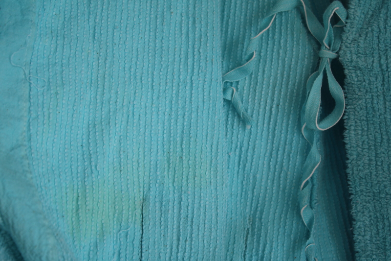vintage aqua blue chenille robe made in USA, soft cozy bathrobe cotton poly chenille fabric