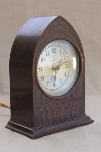 vintage bakelite cathedral mantel clock, 30s clock w/ bakelite gothic arch case for restoration