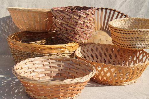 vintage basket collection, lot of round basket bowls of different types & textures