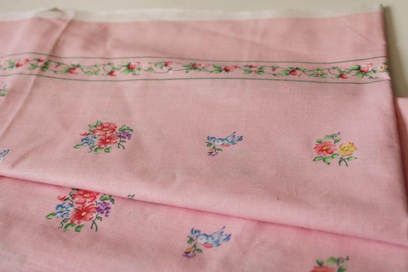 vintage border print cotton fabric, country garden floral 80s 90s Daisy Kingdom style