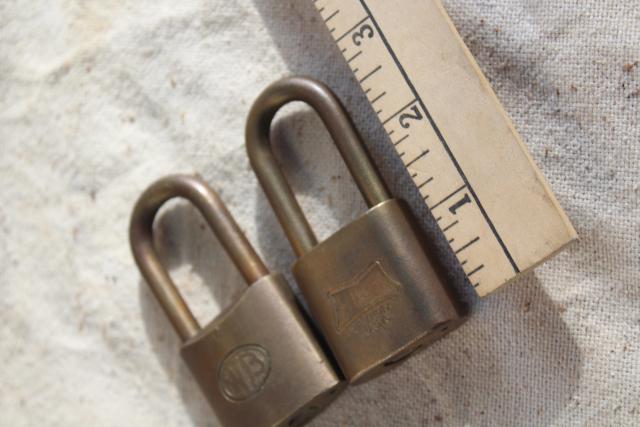 vintage brass locks w/ keys, Hurd Detroit & Wilson Bohannan long shank shackle padlocks