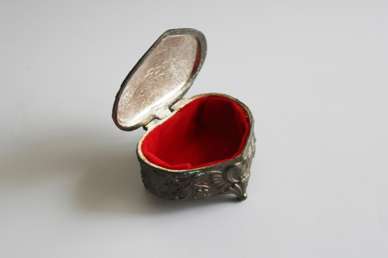 vintage cast metal heart trinket box coastal grandmother style sailors valentine sailing ship