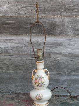 vintage china lamp, roses bouquet