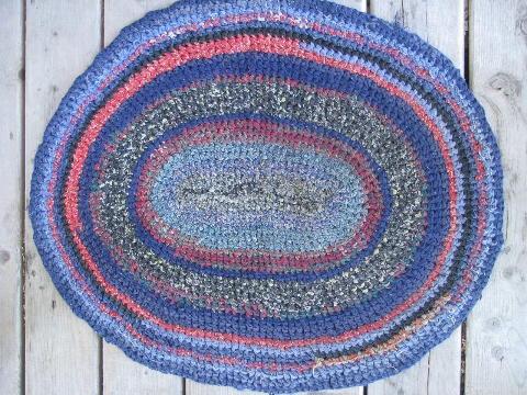 vintage cotton crochet rag rug, primitive kitchen or door mat throw rug