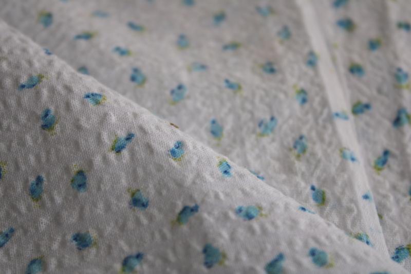 vintage cotton fabric, blue rosebuds print on white crinkle plisse