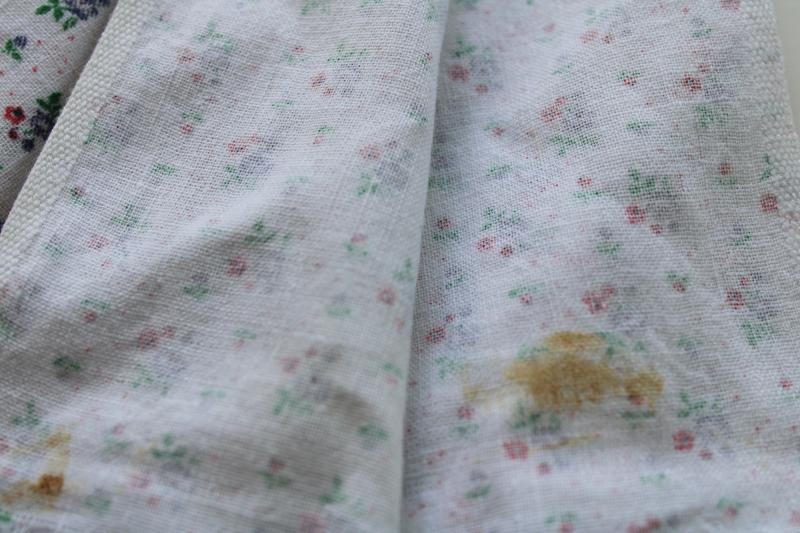 vintage cotton feed sack fabric, tiny flowers sprigged print feedsack