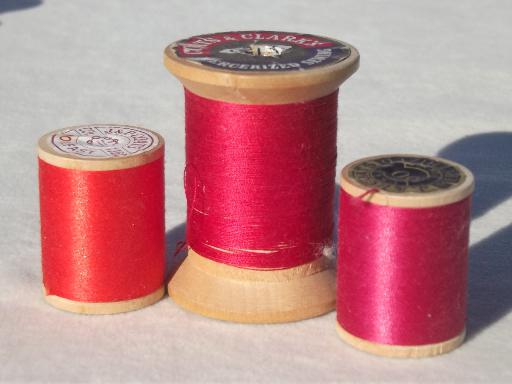 vintage cotton sewing thread lot, a rainbow of threads on old wood spools