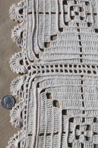 vintage crochet coverlet, handmade white cotton bedspread w/ crochet lace edging