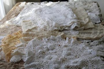 vintage crochet lace doily lot, rectangular mats, placemats, oval doilies, centerpieces
