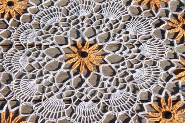 vintage crochet lace flower doily, large table topper w/ lacy black eyed susan flowers