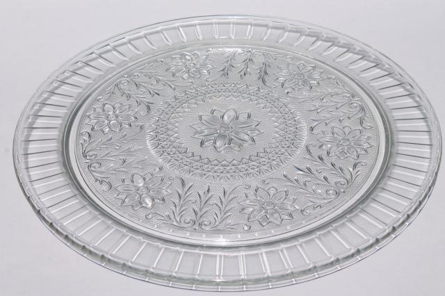 vintage crystal clear Indiana glass sandwich pattern cake / torte plate
