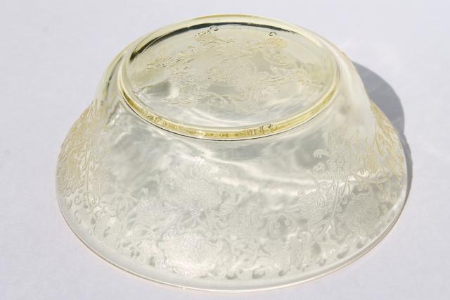 vintage depression glass yellow Hazel Atlas Florentine #2 poppy bowl, gravy & cream pitcher
