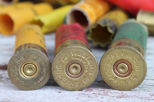 vintage empty shotgun shells for western arts & crafts or jewelry, huge lot of 1100+ 