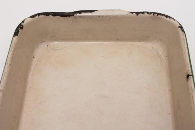 vintage enamelware roasting pan or baking dish, Cream City jadite green & tan