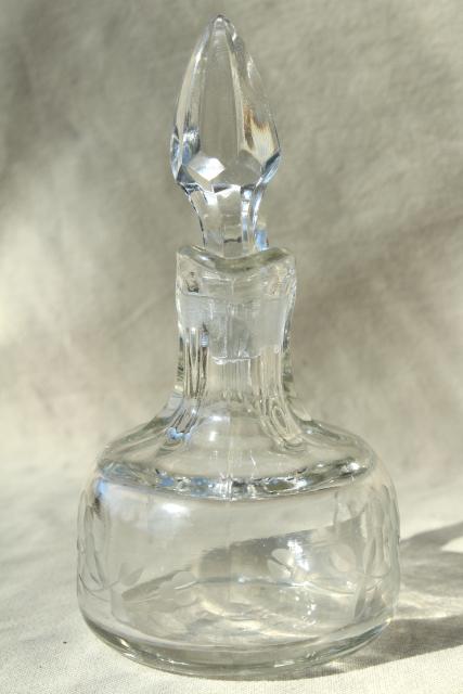 vintage etched glass cruet bottles, mismatched cruets, oil & vinegar pitchers