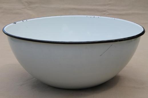 vintage farmhouse kitchen enamelware bowl, big old white enamel bowl / basin