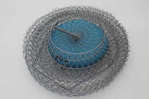 vintage fishing basket, Sportfisher floating wire creel live fish basket