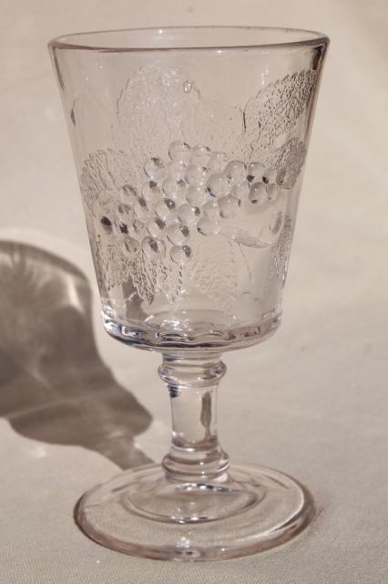 vintage glass spooner or water goblet, strawberry & currant berry pattern
