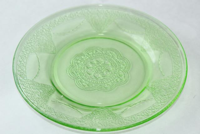 vintage green depression glass plates & bowls, Federal Georgian Lovebirds pattern dishes