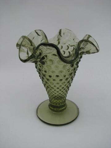 vintage green glass ruffled hobnail pattern Fenton vase