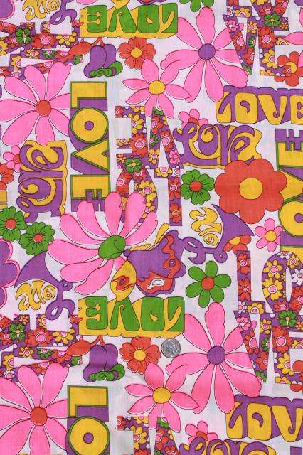 vintage hippie LOVE flower power daisy graffiti print cotton fabric 60s 70s retro!
