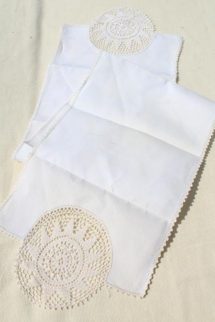 vintage linens lot, embroidered table runners w/ crochet lace edging, hand stitched embroidery 