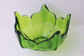 vintage lotus or water lily shape flower float bowl, mod lime green art glass 